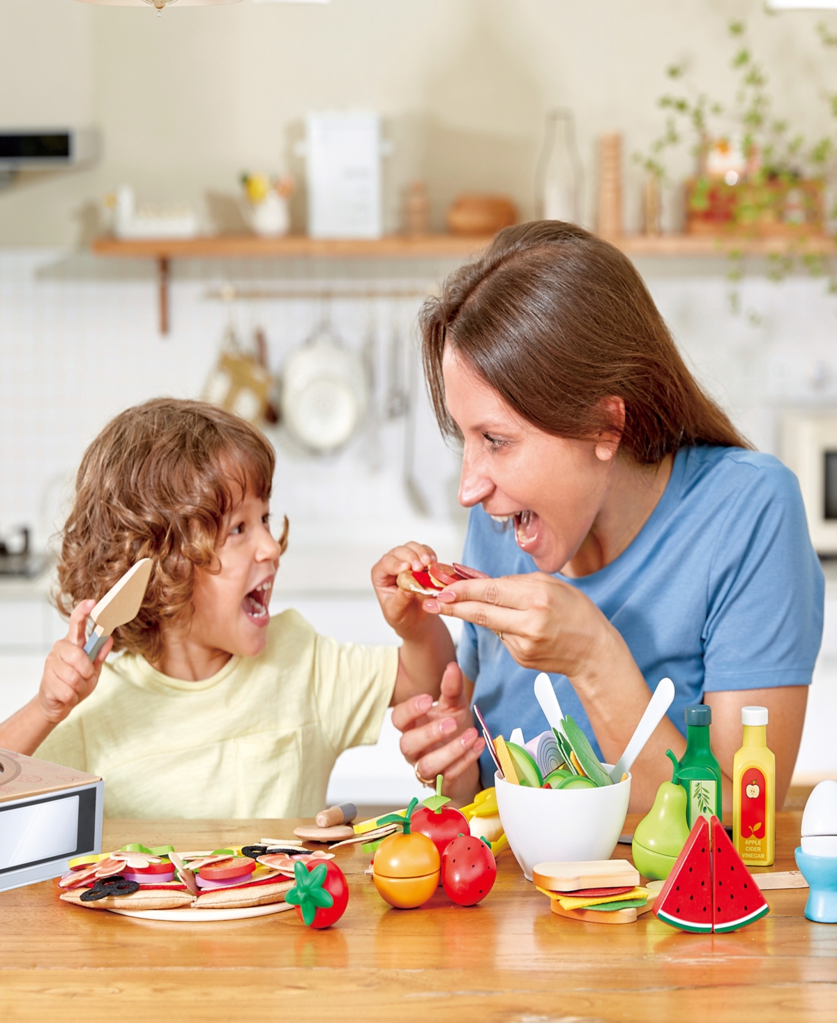 Hape Kitchen Perfect Pizza Food Playset In Multi