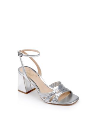 Jewel Badgley Mischka