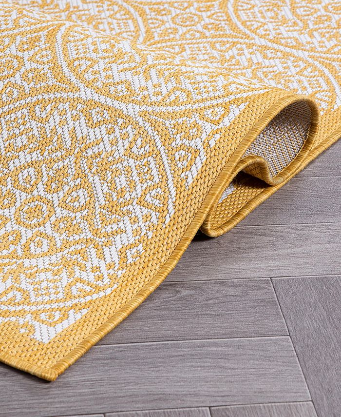 Main Street Rugs Bays Outdoor 121 2' x 3' Area Rug Macy's