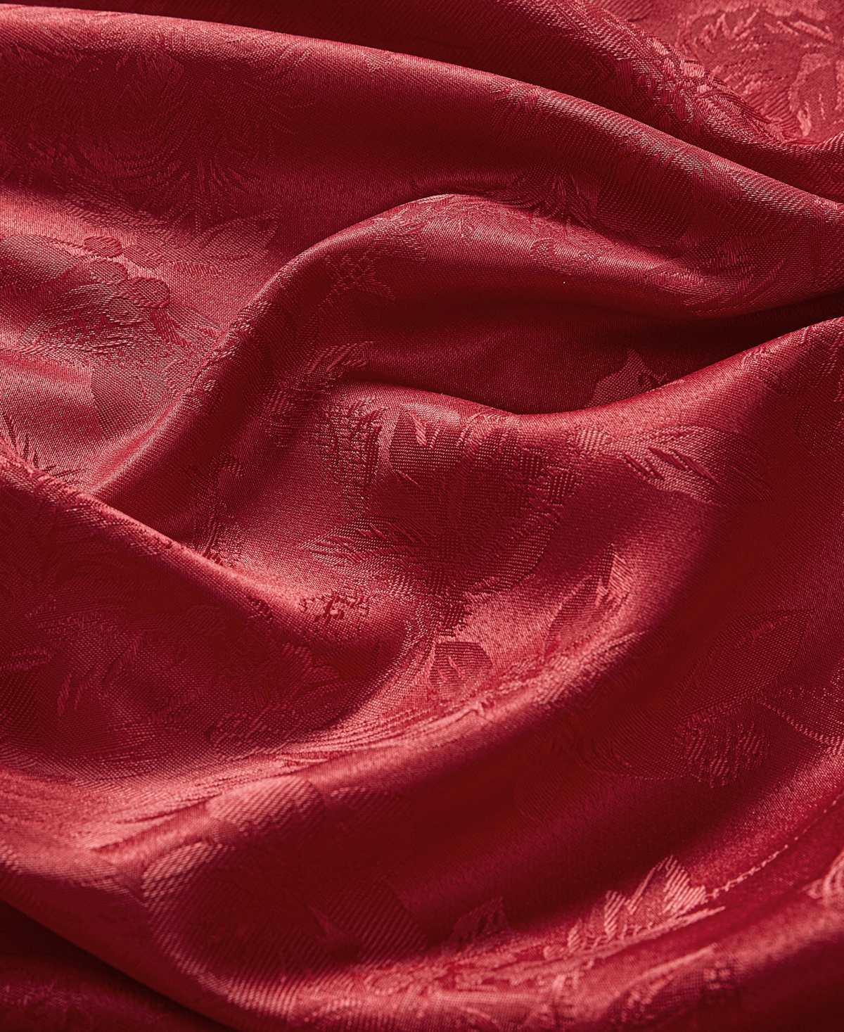Elrene Poinsettia Elegance Jacquard Holiday Tablecloth - 90