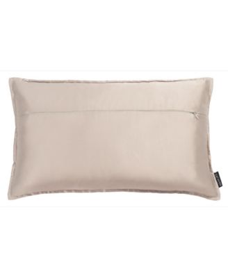 Erna 12" x 20" Pillow