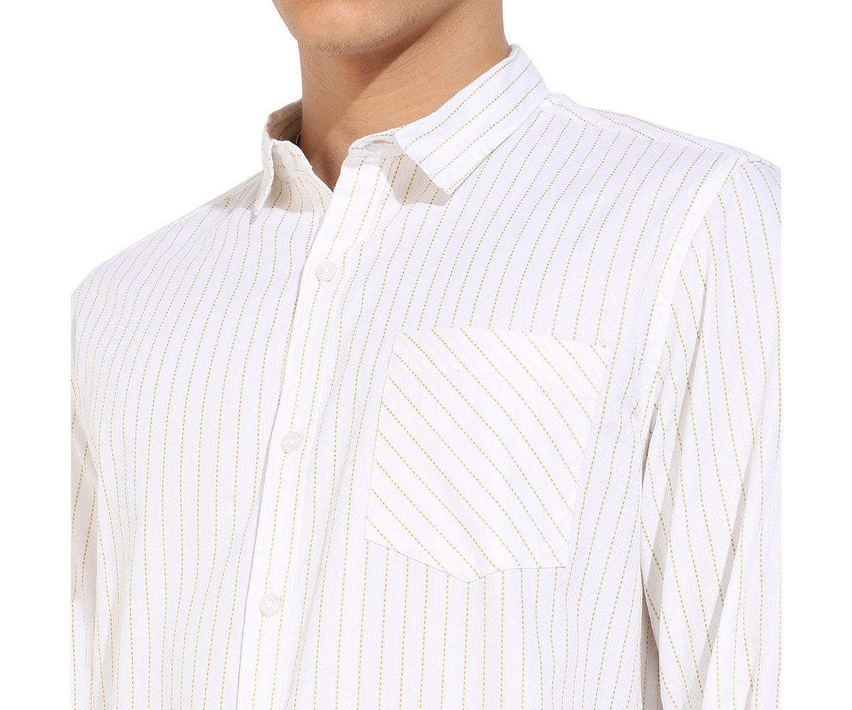 Campus Sutra Men'sChalk Striped Shirt - White