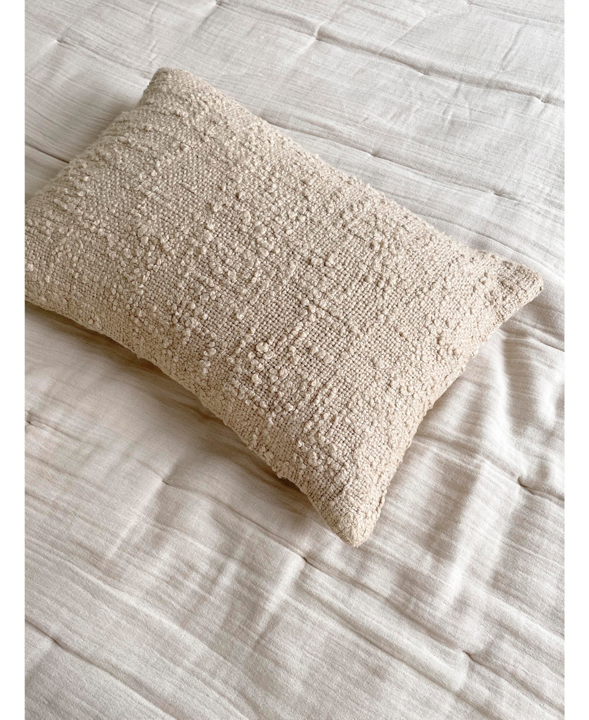 Cozy CottonBoucle Down Alternative Pillow - Beige/khaki