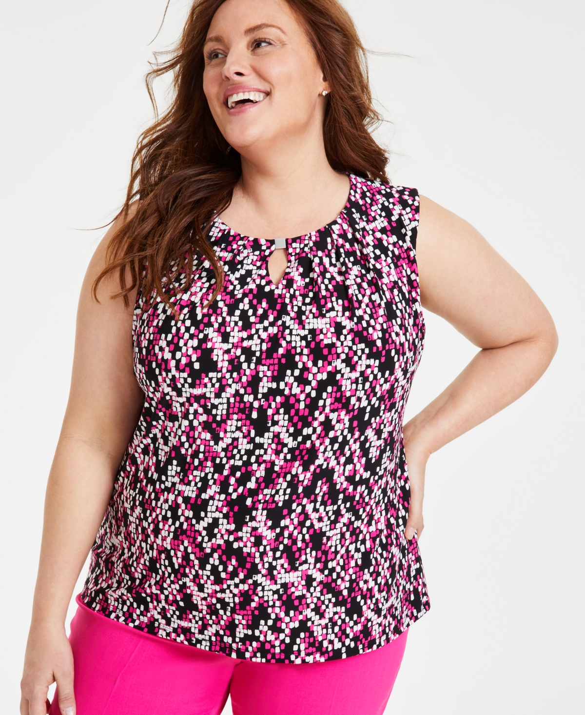 Kasper Plus Size Printed Keyhole Sleeveless Top In Black,pink Perfection