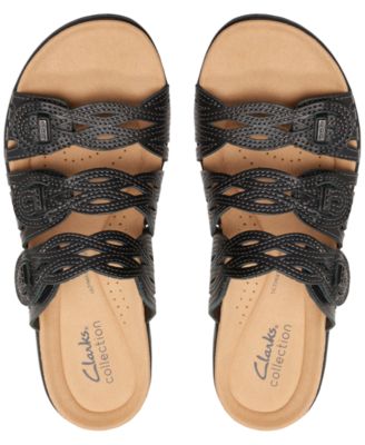 Laurieann Ruby Scalloped Twist Strap Slide Sandals