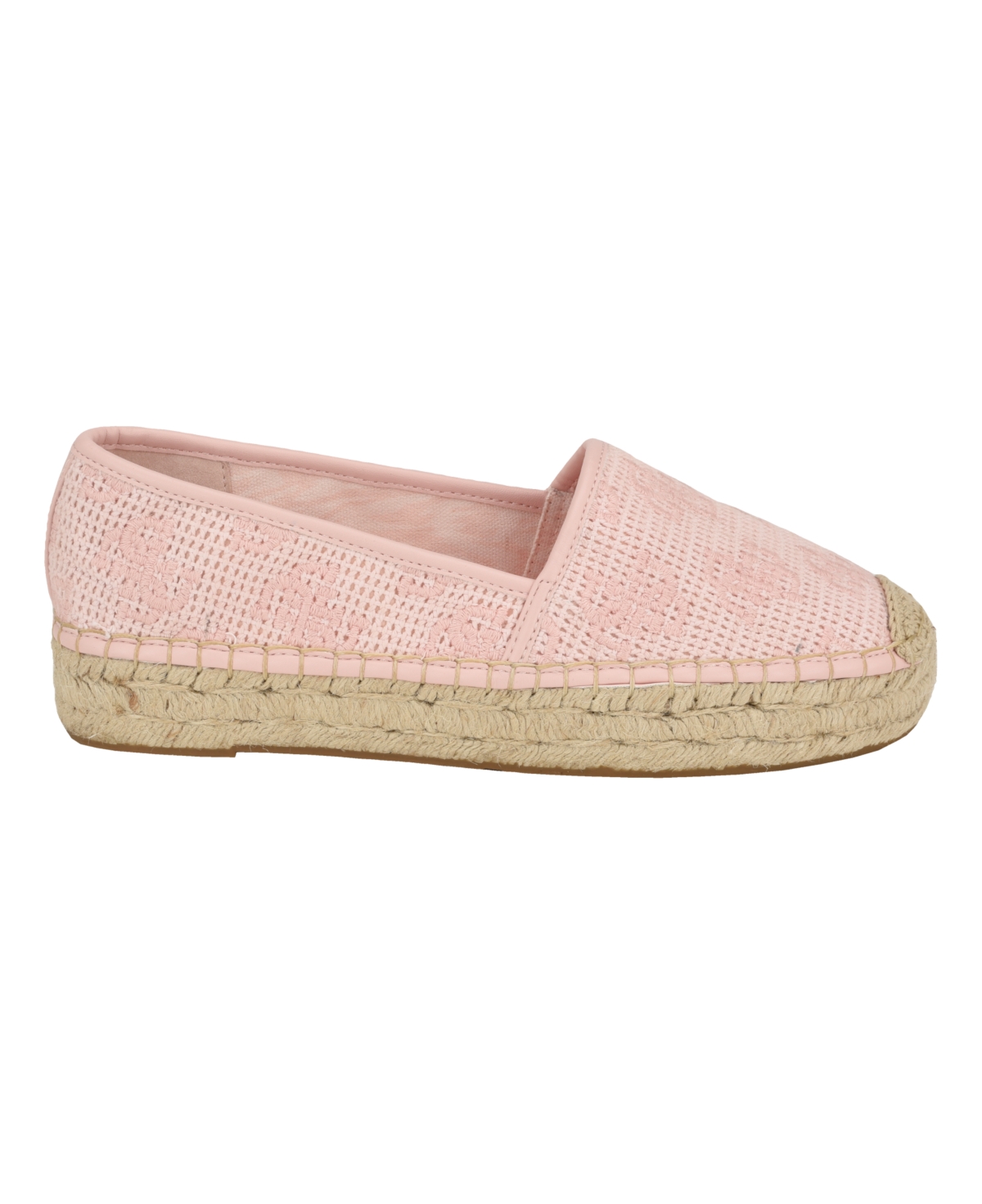 Guess Women's Joelyn Closed Toe Jute Casual Espadrille Flats