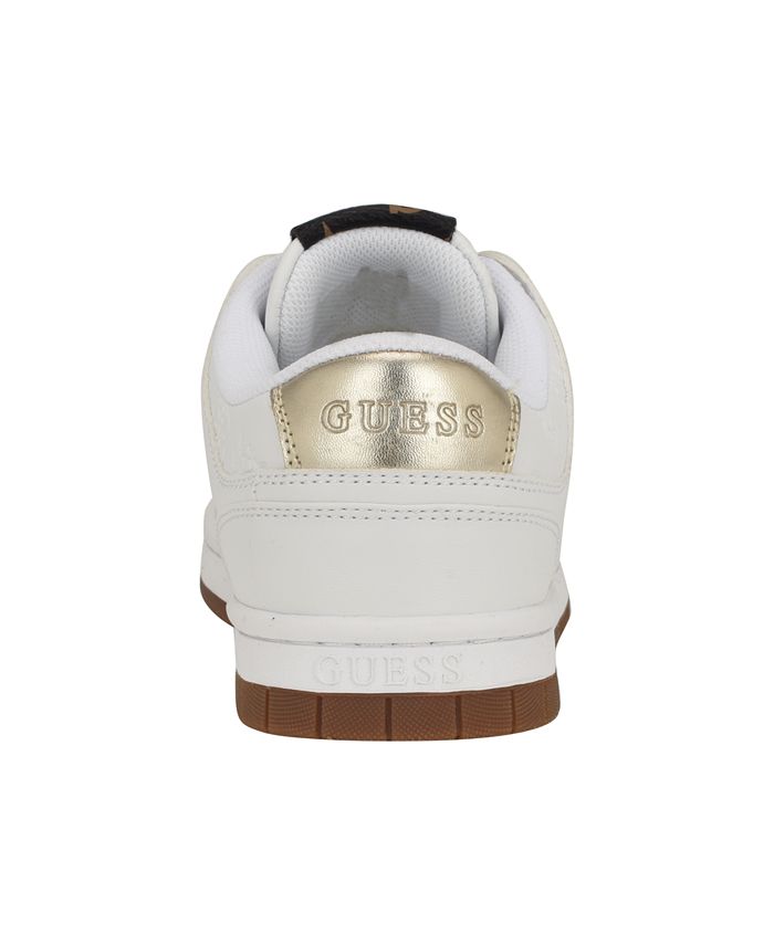 Guess Sneakers in Sconto • Compra Sneakers da Guess online su