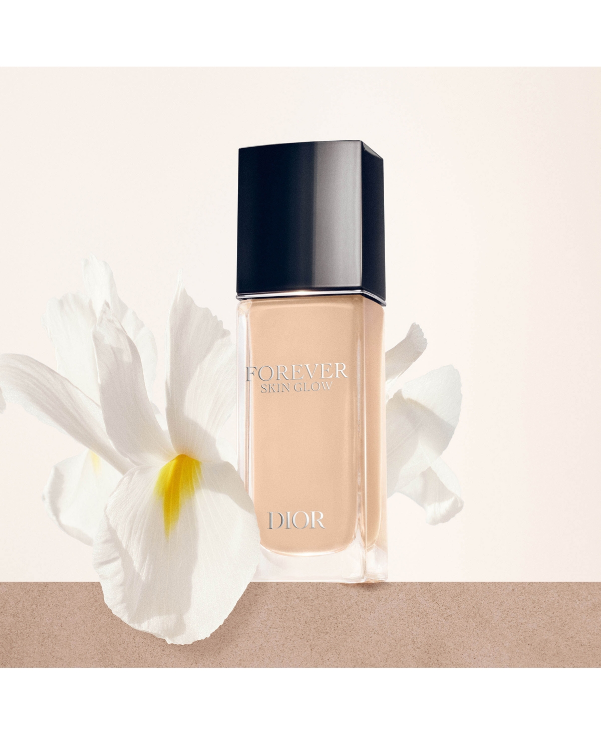 Dior Forever Skin Glow Hydrating Foundation Spf 15 In 0 Cool Rosy (fair Skin With Cool Rosy Un