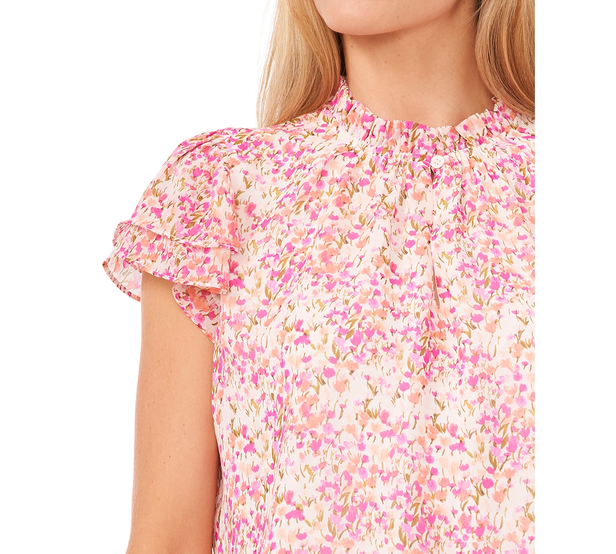 Cece Floral Flutter Sleeve Top In Peach Coral