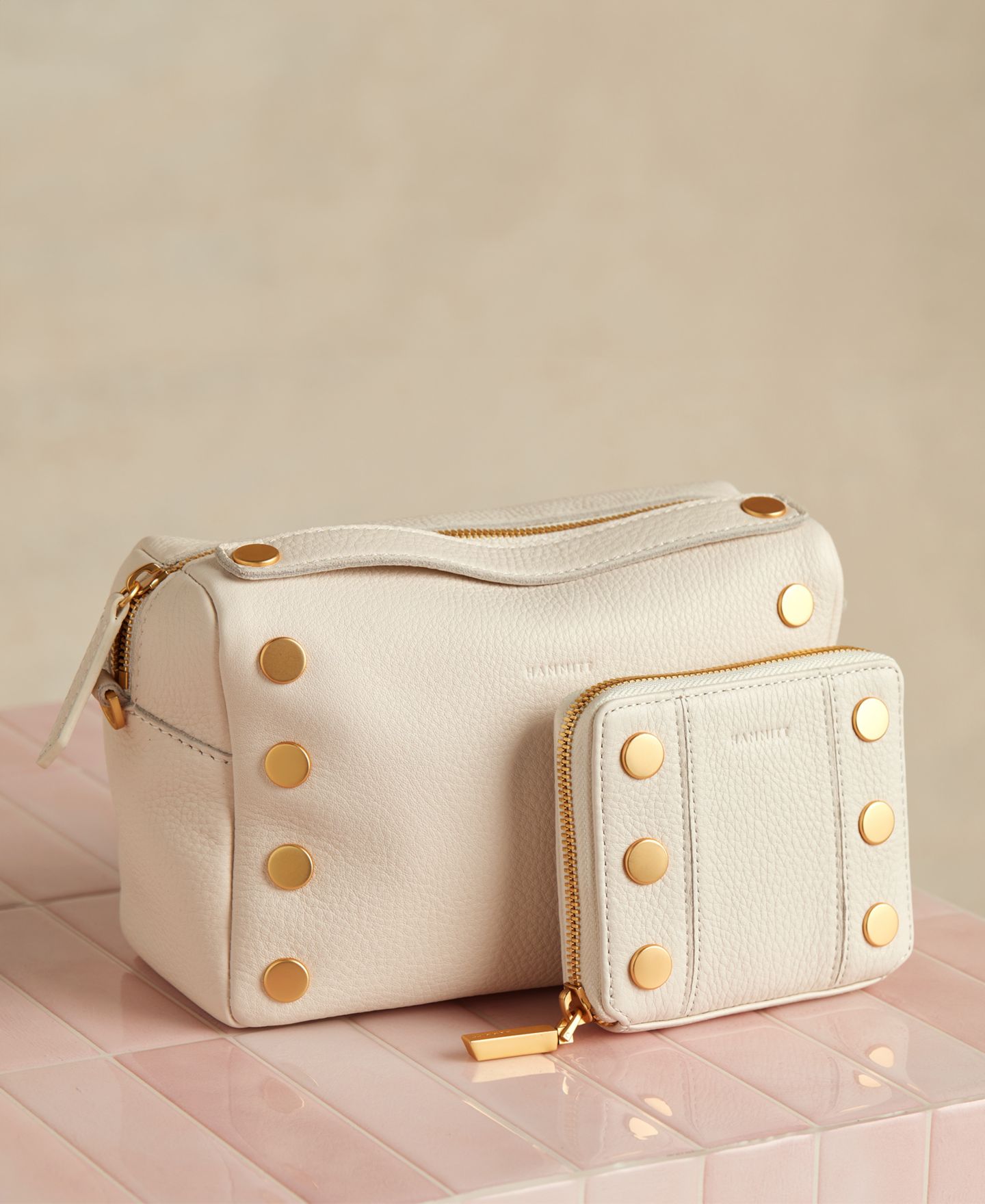 Женская сумка Hammitt Evan Small Leather Crossbody, цвет: Calla Lily — фото 5