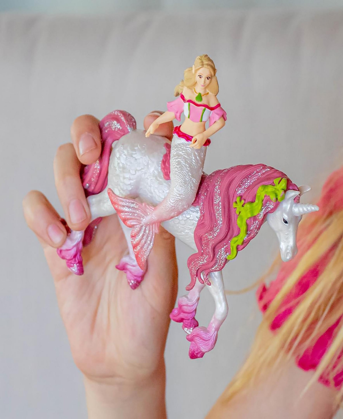 Schleich Bayala Mermaid Feya Riding Underwater Unicorn Playset