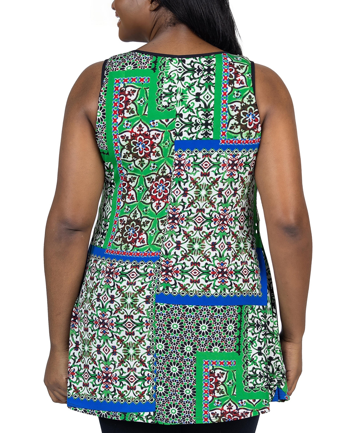 24seven Comfort Apparel Plus Size Casual Scoop Neck Tank Top