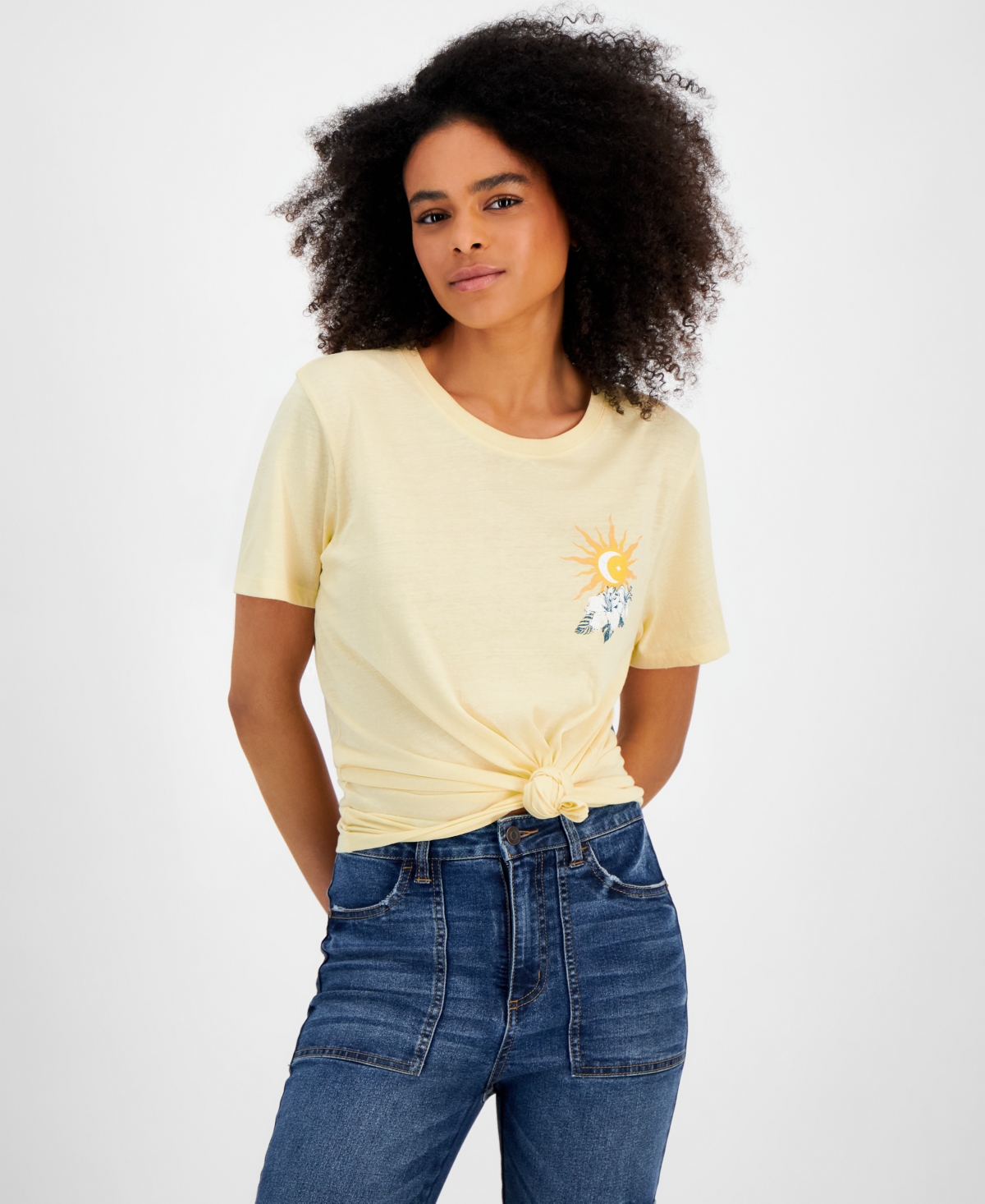 Juniors' Vani Malibu Graphic Crewneck T-Shirt - French Vanilla