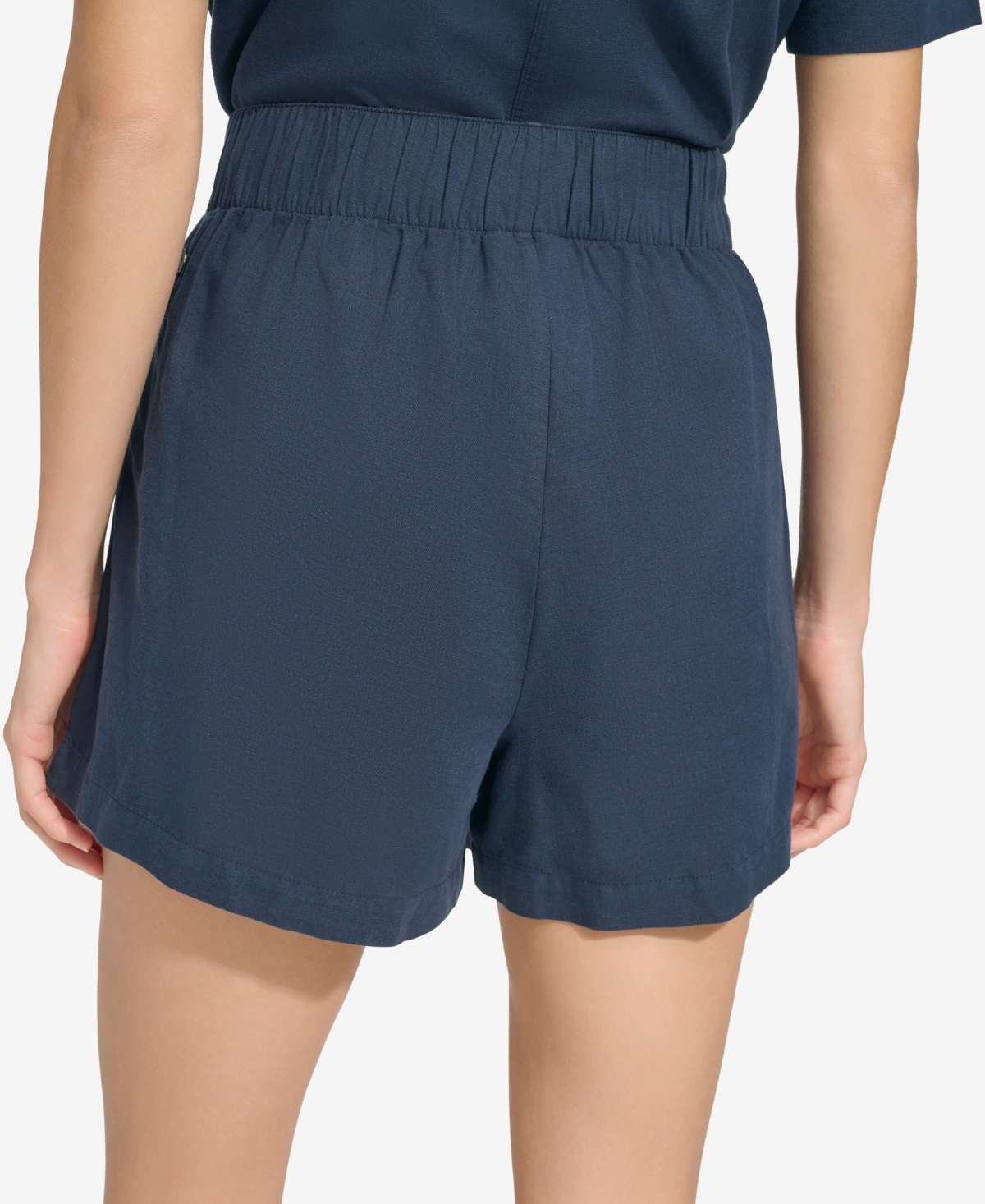 Andrew Marc Sport Women's Washed Linen High Rise Pull On Pleated Shorts