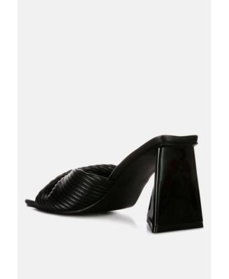 Womens Cupid Kiss Pleated Twist Strap Sandals