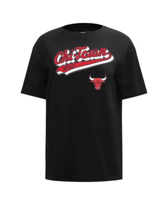 Women's Black Chicago Bulls Script Boyfriend T-shirt
