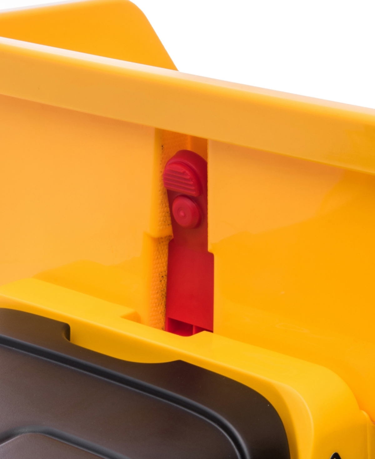 Freddo Cat Dump Truck 6v Ride-on Toy In Yellow