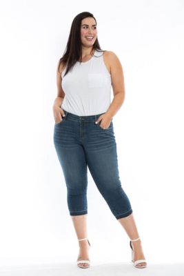 Plus Size Mid Rise Crop Jeans