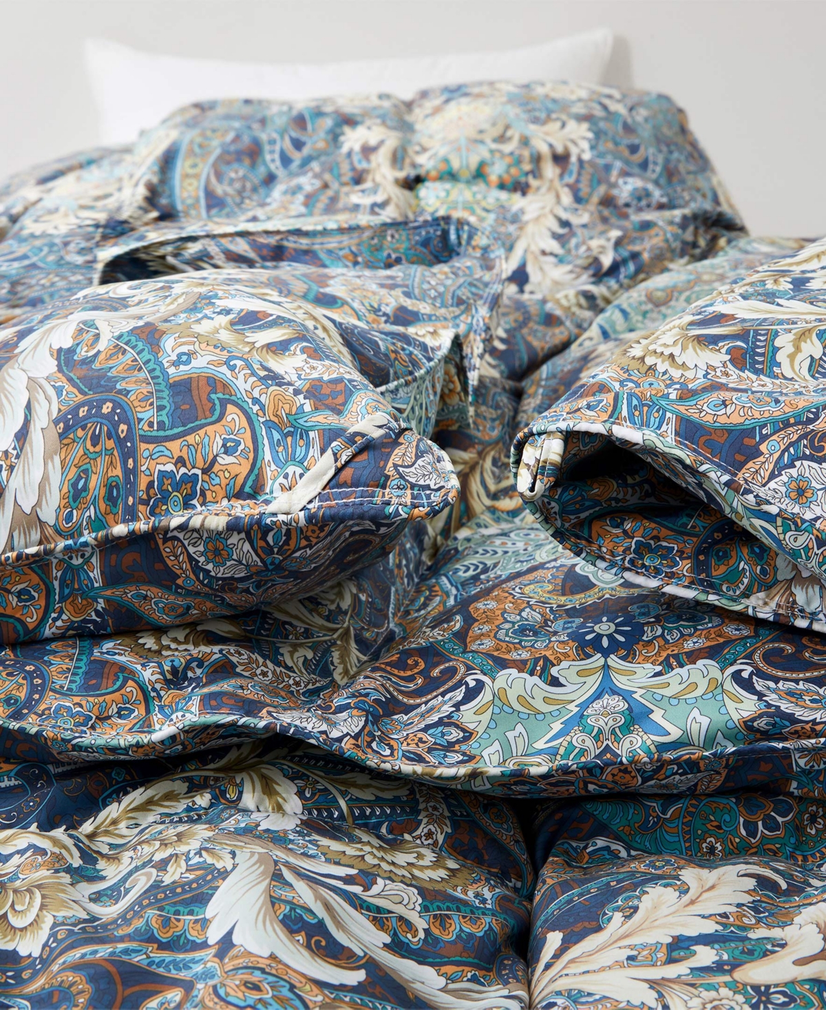 Unikome Printed All Season White Goose Feather Fiber Comforter In Multi