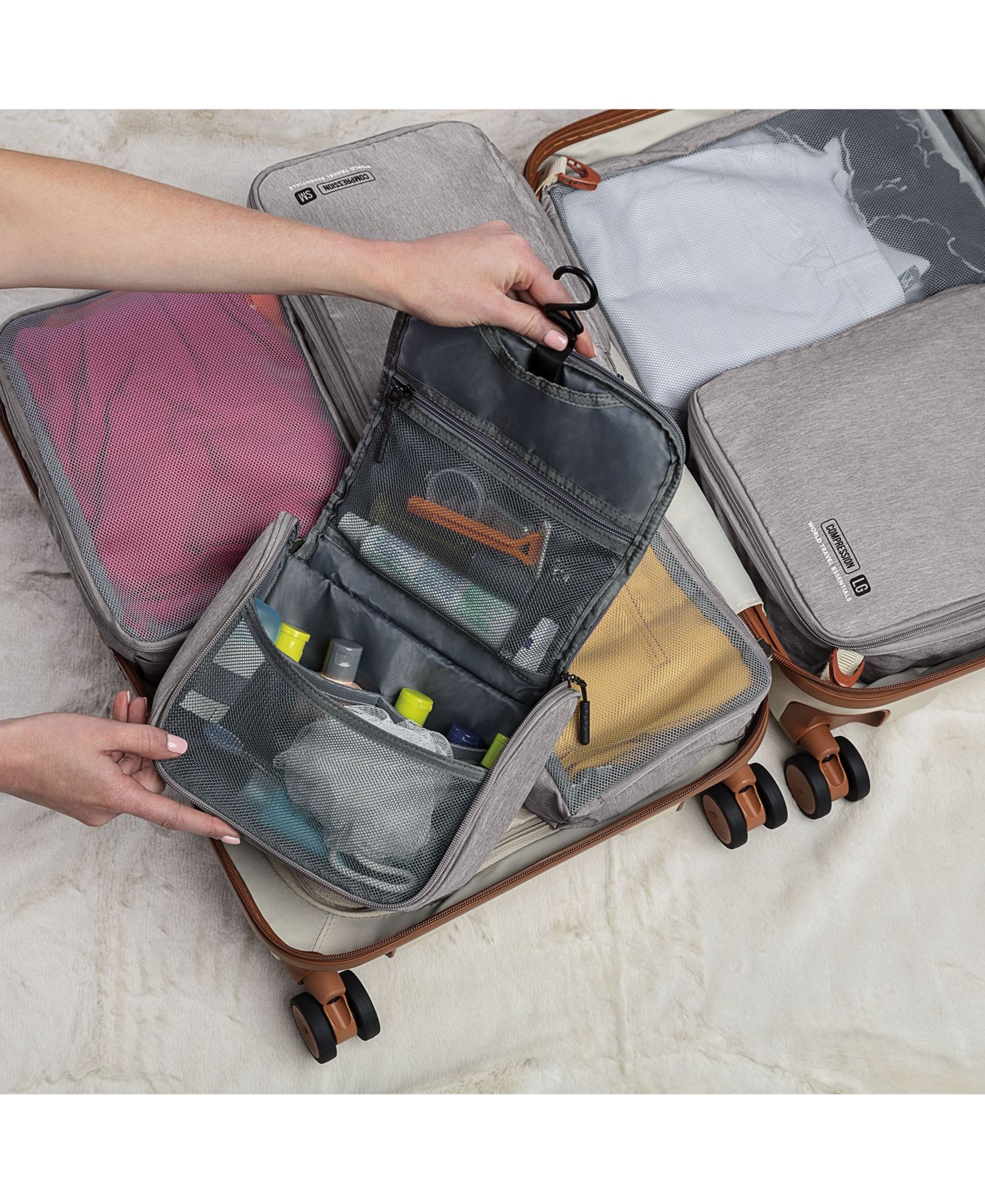 Несессер Travelon World Travel Essentials Hanging Toiletry Case, цвет: Чёрный — фото 22