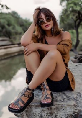 CRUZ Womens Gladiator Platform Leather Sandal