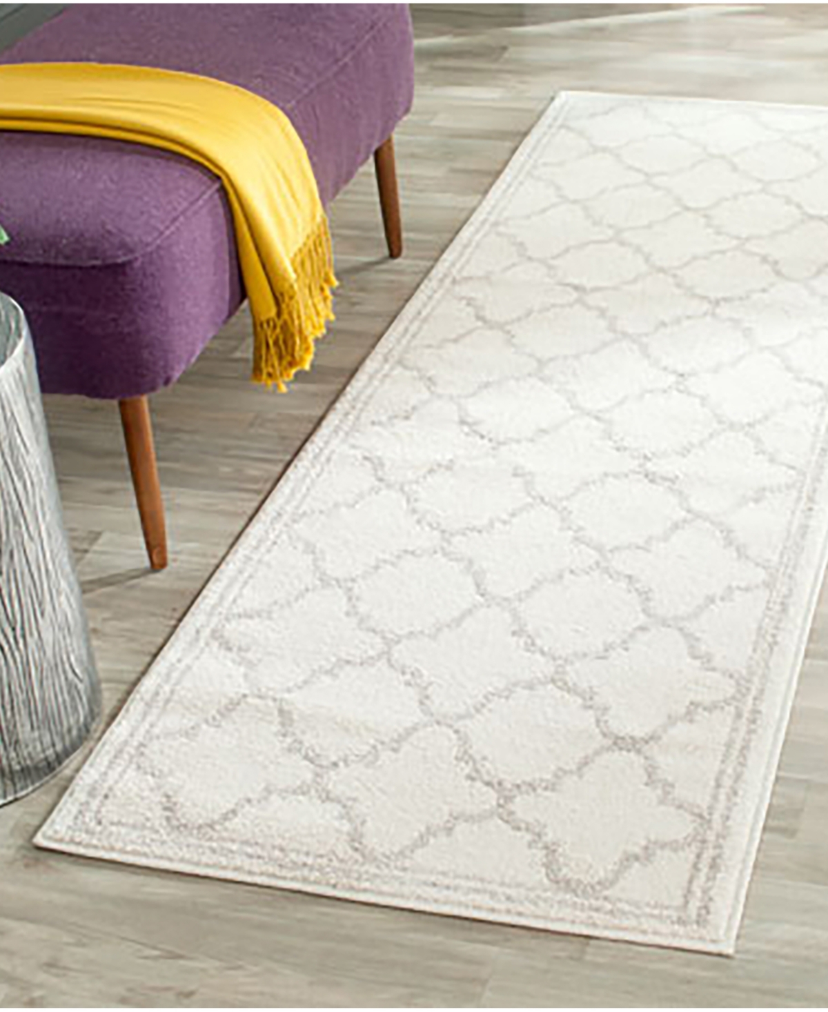 Safavieh Amherst AMT422 Beige and Light Grey 2'3
