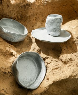 ATIK 16 Pc. Dinnerware Set, Service for 4