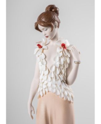 Exquisite Embroidery Sculpture. Limited Edition