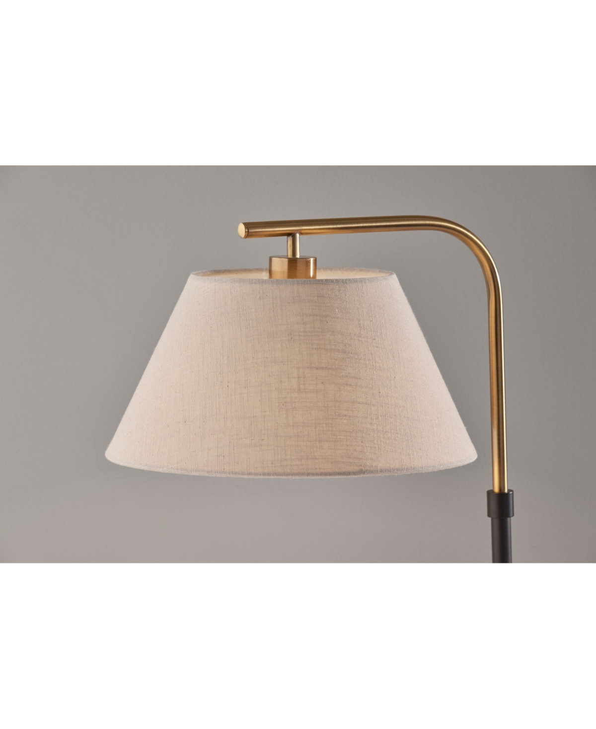 Adesso 21.25" Fletcher Table Lamp In Black,antique-like Brass
