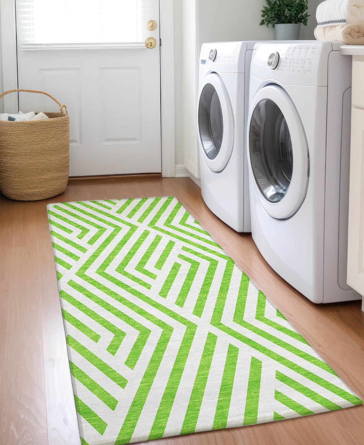 Addison Chantille Machine Washable Acn550 2'3x7'6 Runner Area Rug In Lime