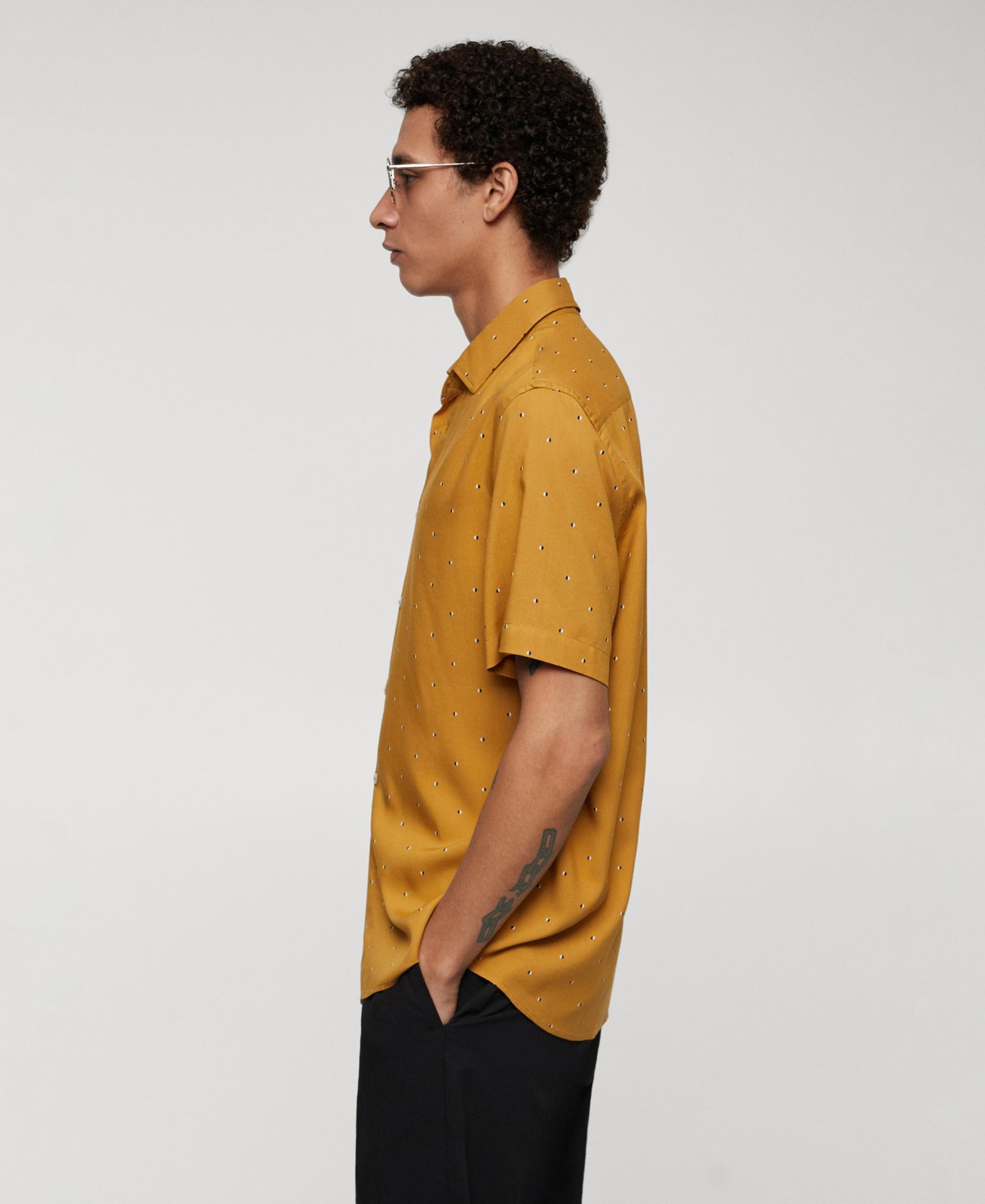 Мужская рубашка Mango Mirco-Print Short Sleeve, цвет: Бежевый — фото 2