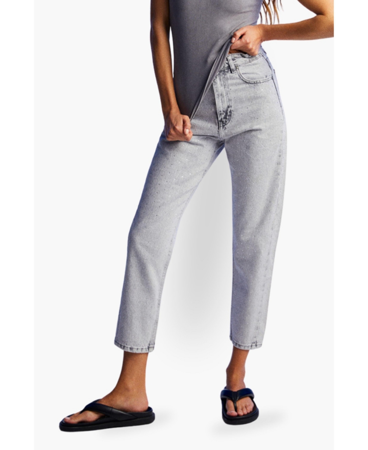Women's High-Waisted Jeans - Grey