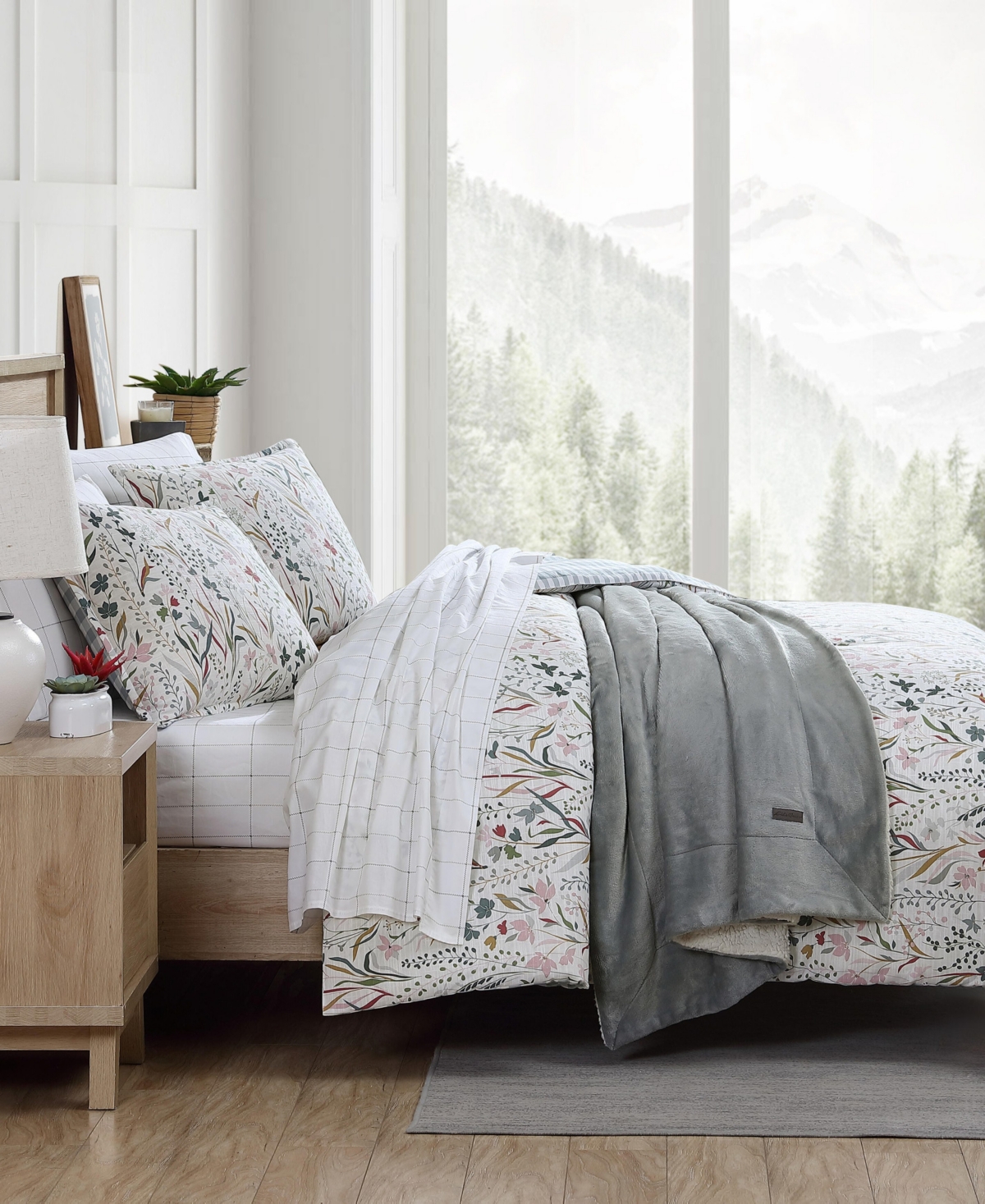 Eddie Bauer Woodland Forest Reversible 3 Piece Comforter Set