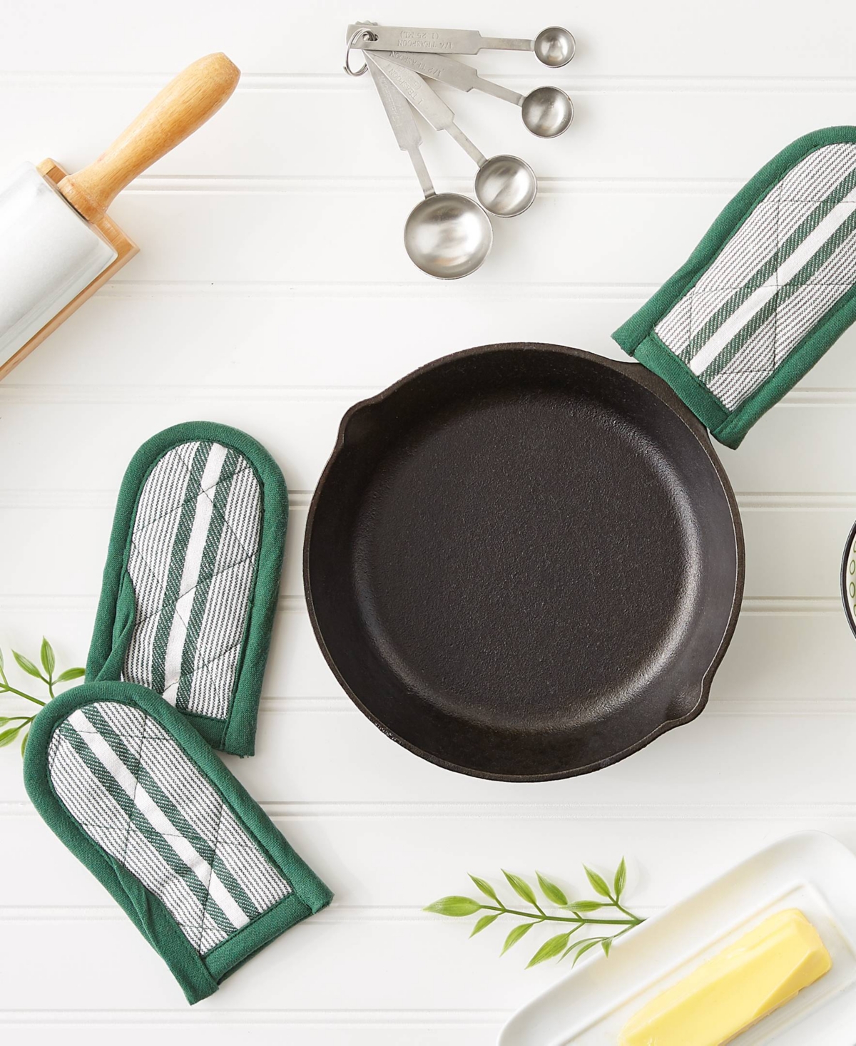 Design Imports Double Strip Chef Kitchen Cooking Baking Collection, Pan Handle Set, 6x3, Dark Green, 3 Piece In Dark Green