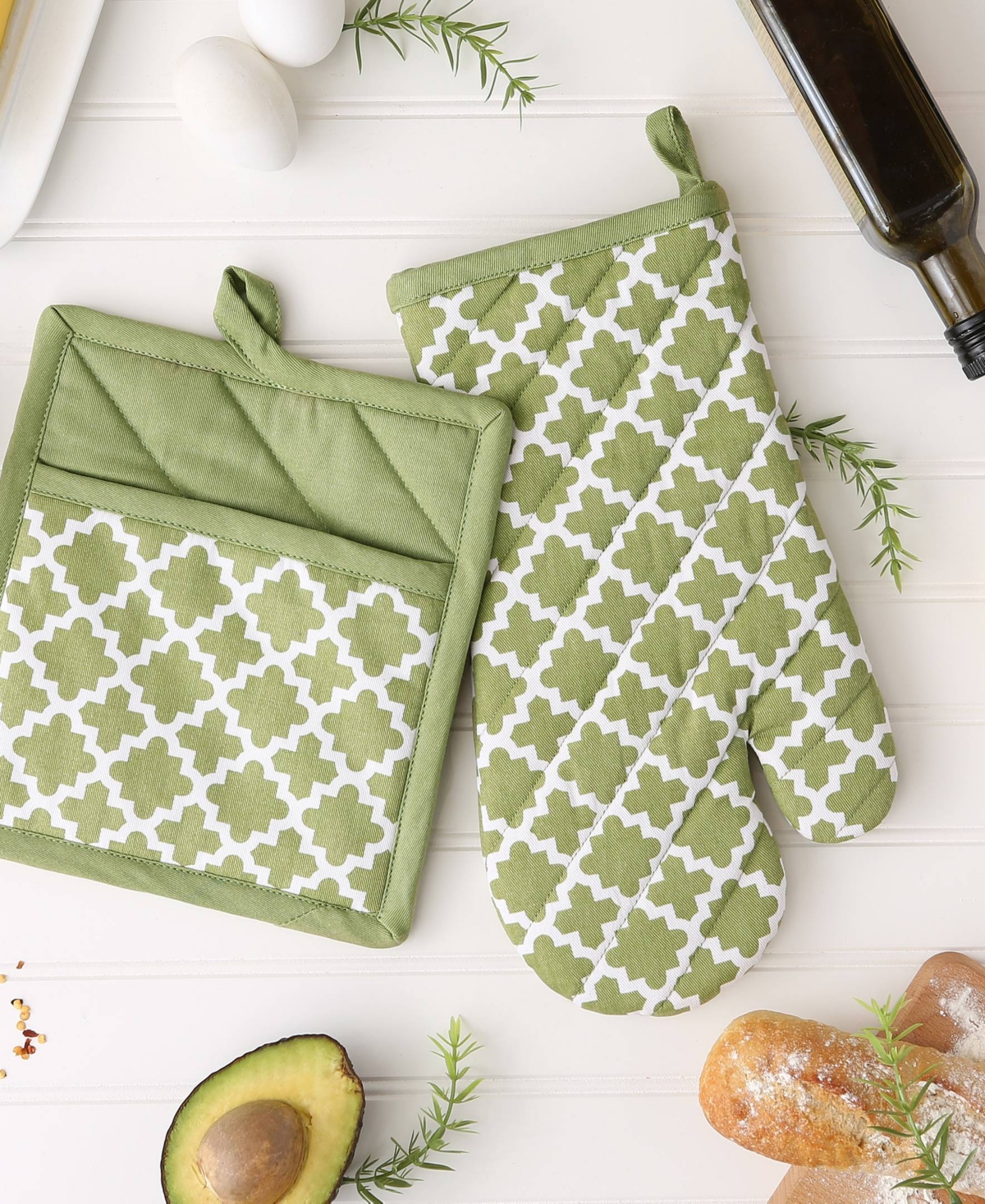 Design Imports Lattice Basics Collection Kitchen Essentials, Oven Mitt Potholder Set, Antique Green, 2, Piece In Antique Green