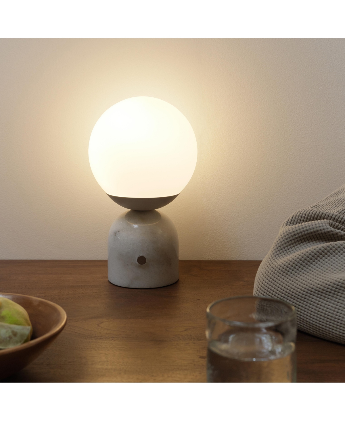 Brightech Mila 10