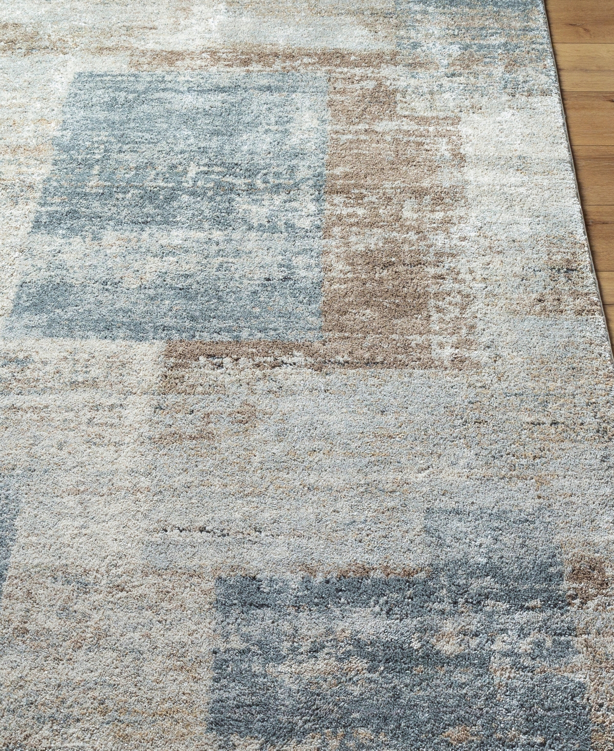 Livabliss Avellino 5'3"x7' Area Rug