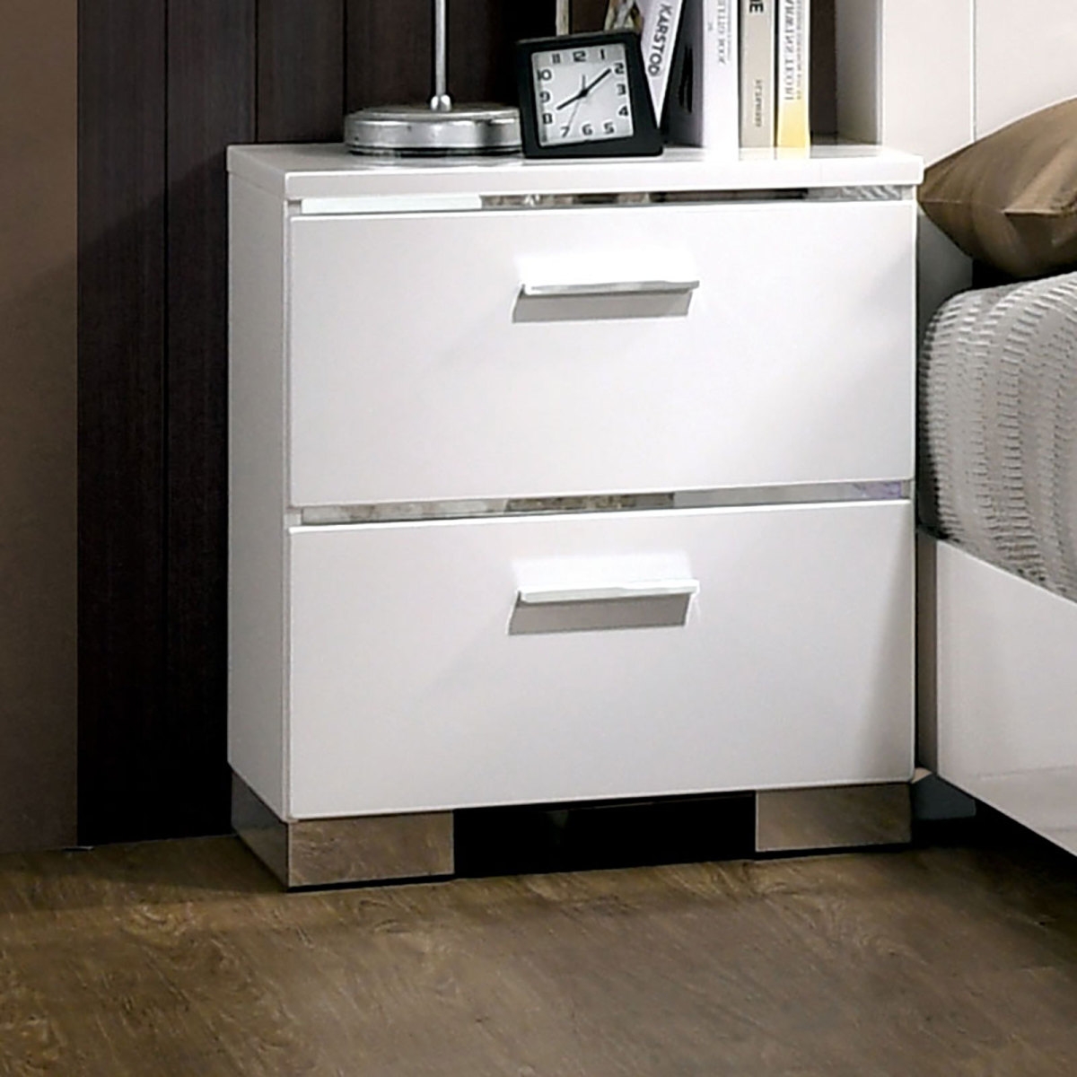 Streamdale Furniture High GlossNightstand with Usb Charger - White