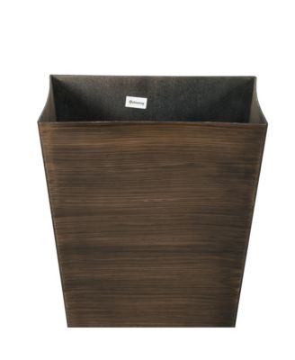 Elegant Stackable Wood-Look Outdoor Planters (Set of 3)