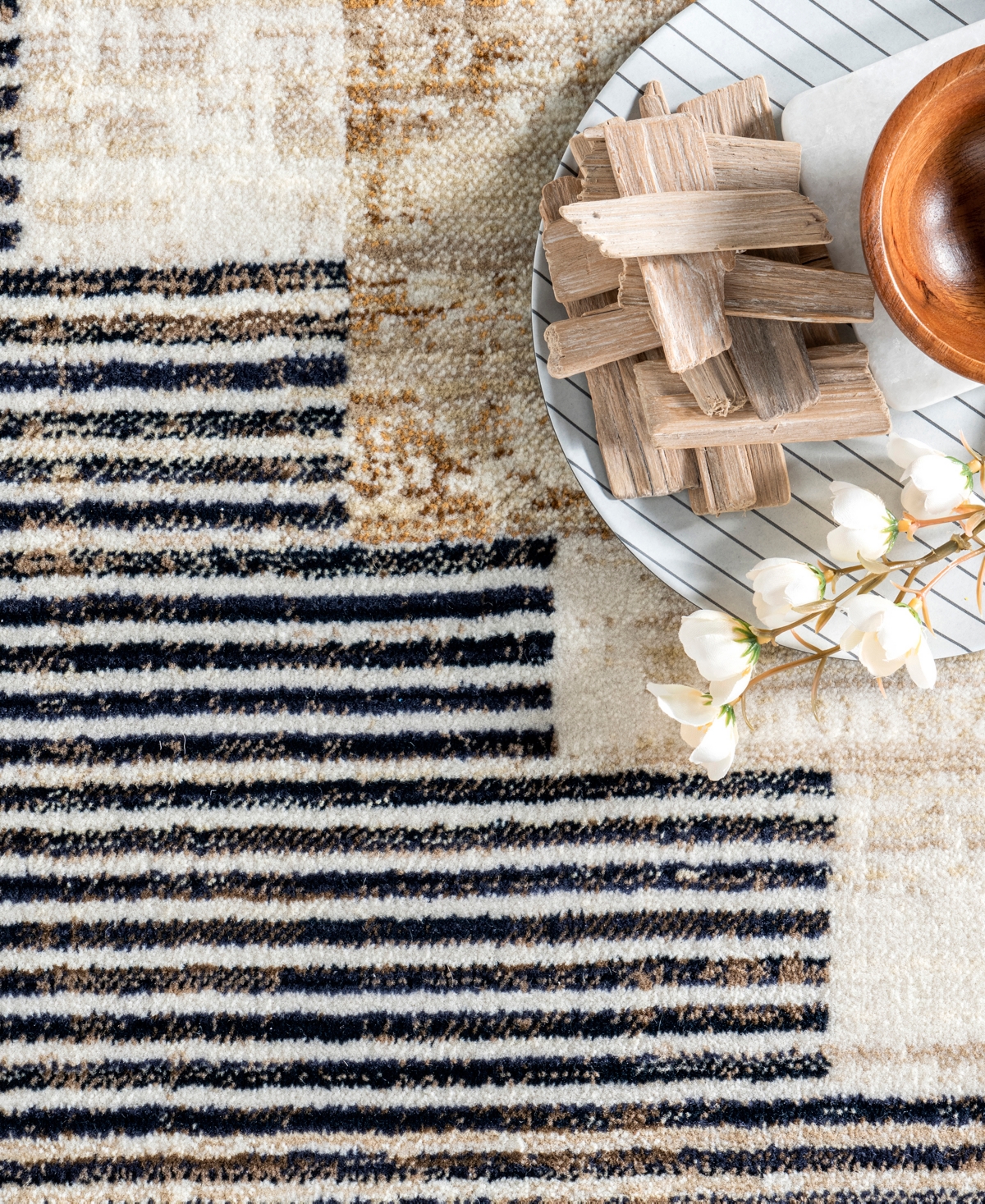 Nuloom Maison Vanita 5'x7'10" Area Rug In Navy