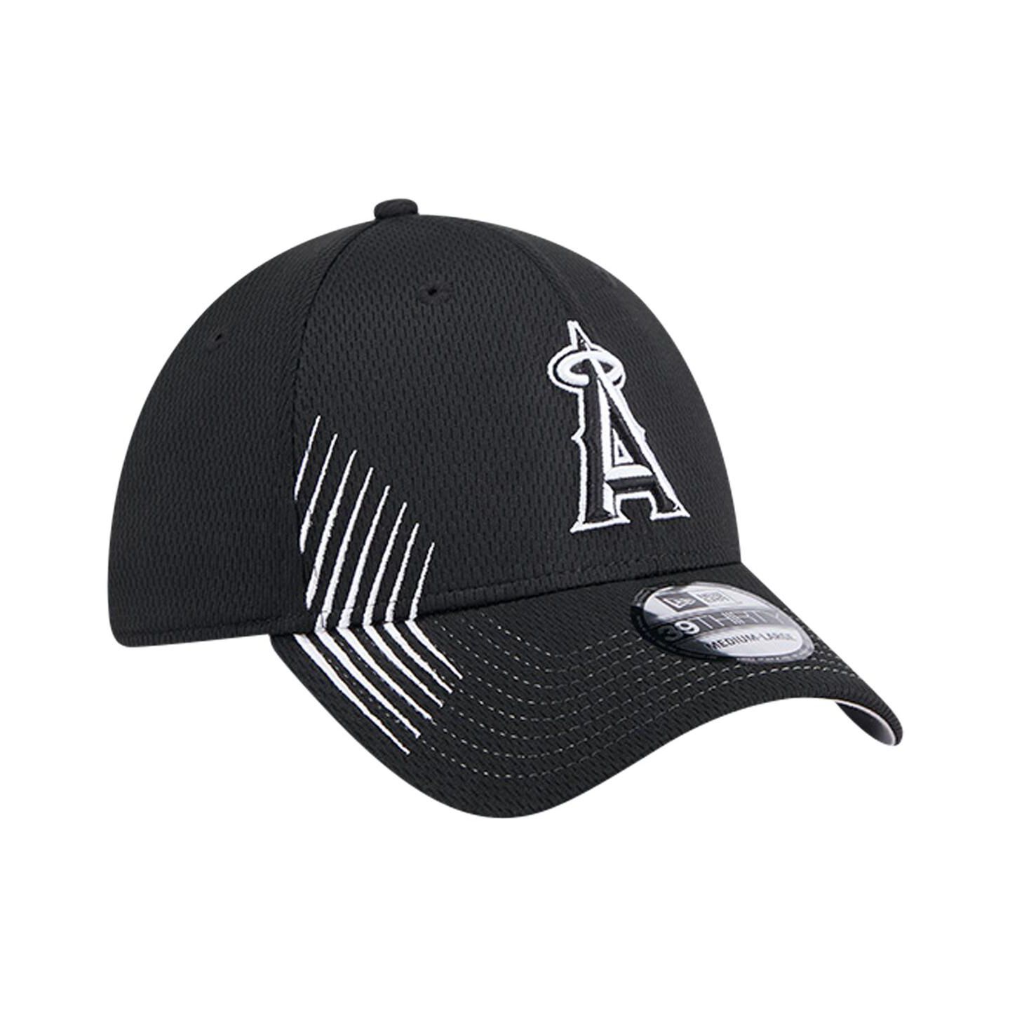 Мужская кепка New Era Black Los Angeles Angels Active Dash Mark 39THIRTY Flex Hat — фото 4