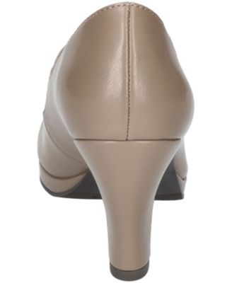 Women's Zest Platform Pumps
