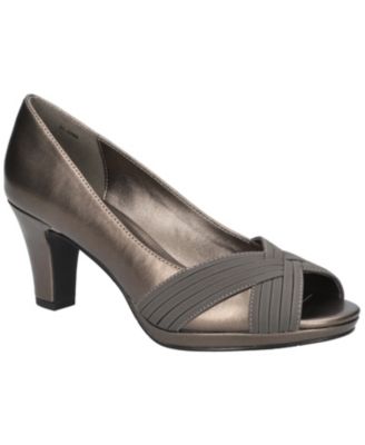 Women's Lavish Platform Pumps