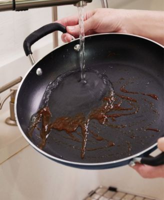 Porcelain Enamel Heavy Gauge Aluminum Non Stick 11 Piece Cookware Set