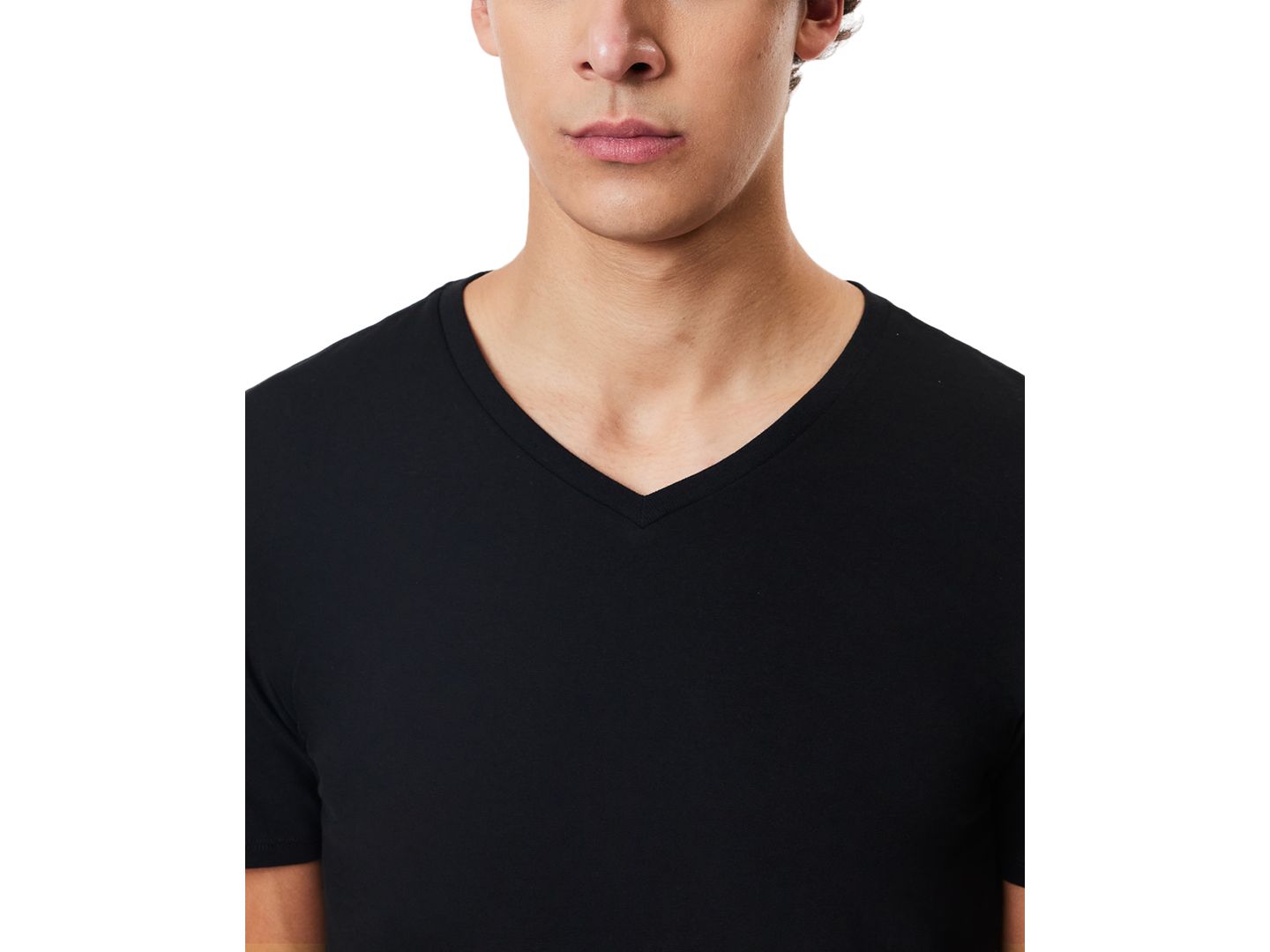 Мужские топы Lacoste Slim-Fit V-Neck Undershirts, 3-Pack, цвет: Чёрный — фото 4
