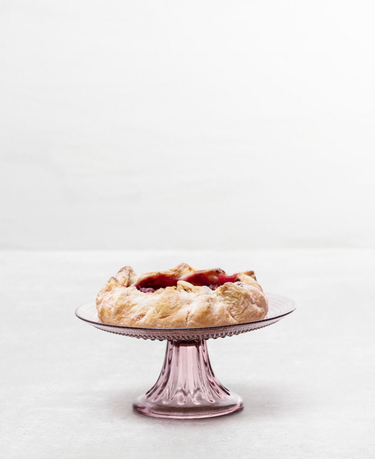 Fortessa Jupiter Glass 8.5in Pink Mini Cake Stand And Dome In Pink