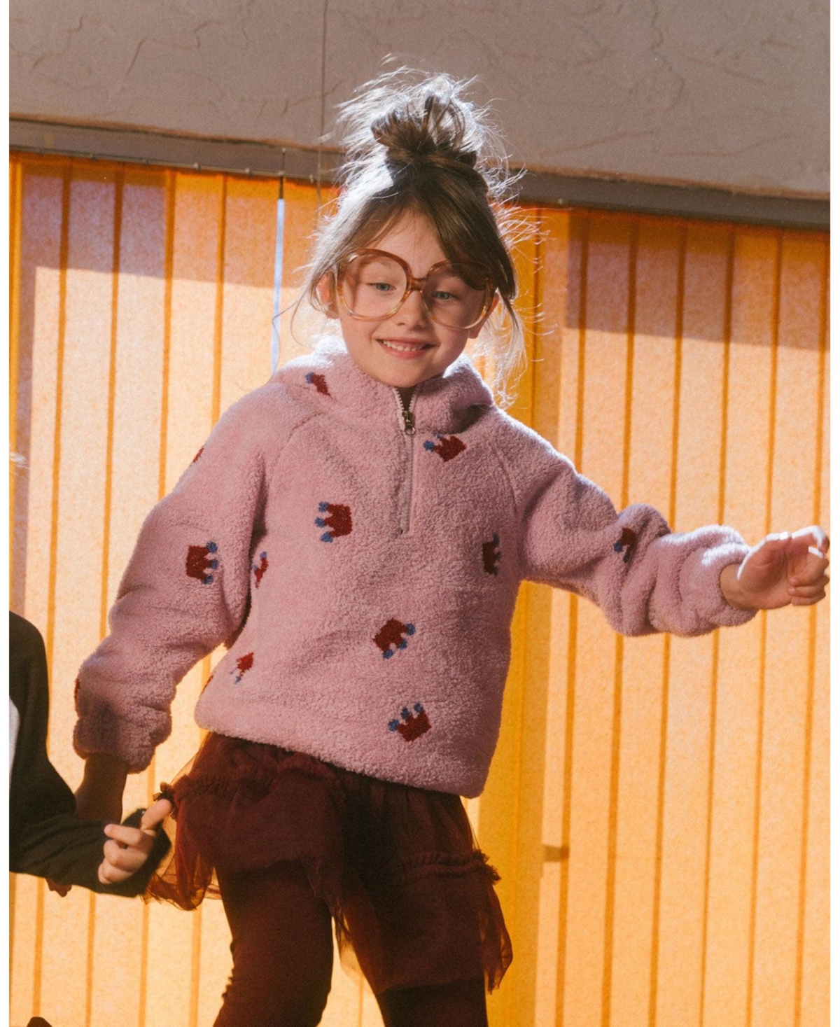 Deux par Deux Big Girls Plush Hoodie Mauve With Crown Pattern - Mauve with crown pattern