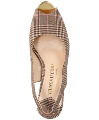 Women's Laura Luxurious Scallop Peep Toe Slingback Pumps