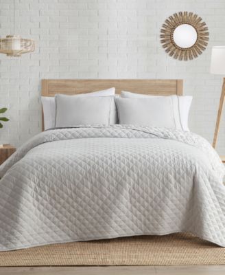 Abstract 3-Pc. Quilt Set, King