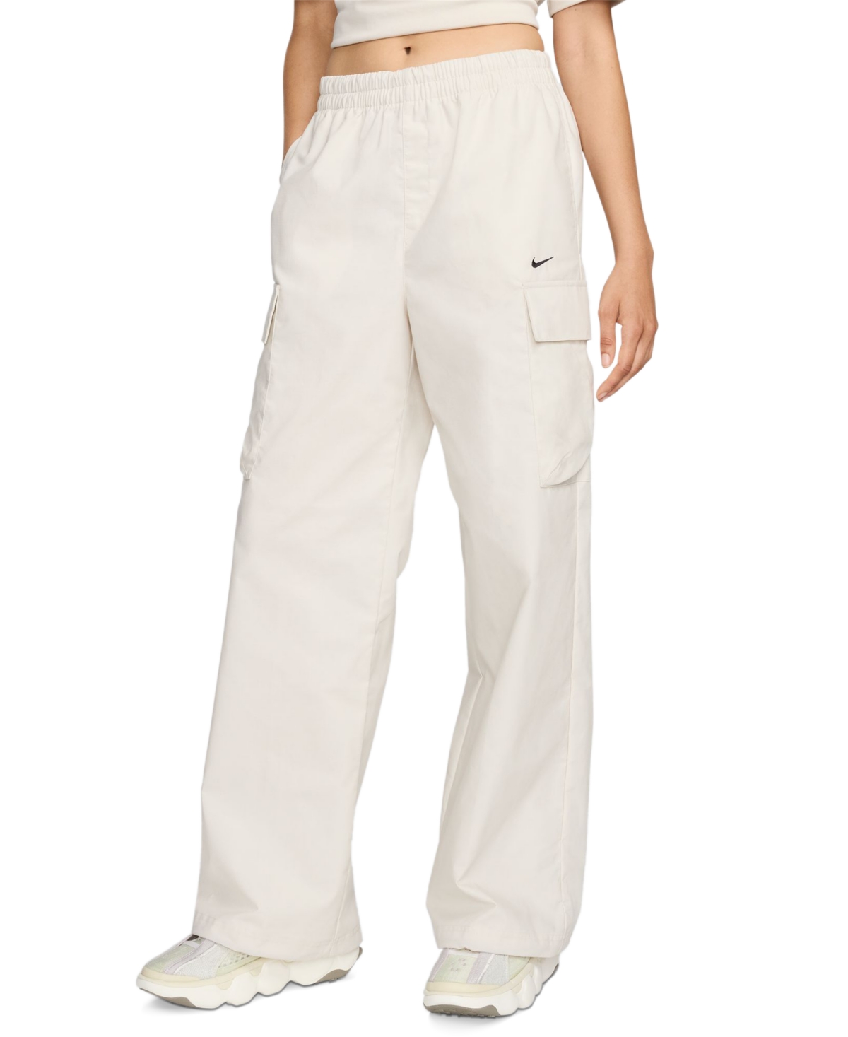 Nike Women's Sportswear Everything Wovens Mid-Rise Cargo Pants -black